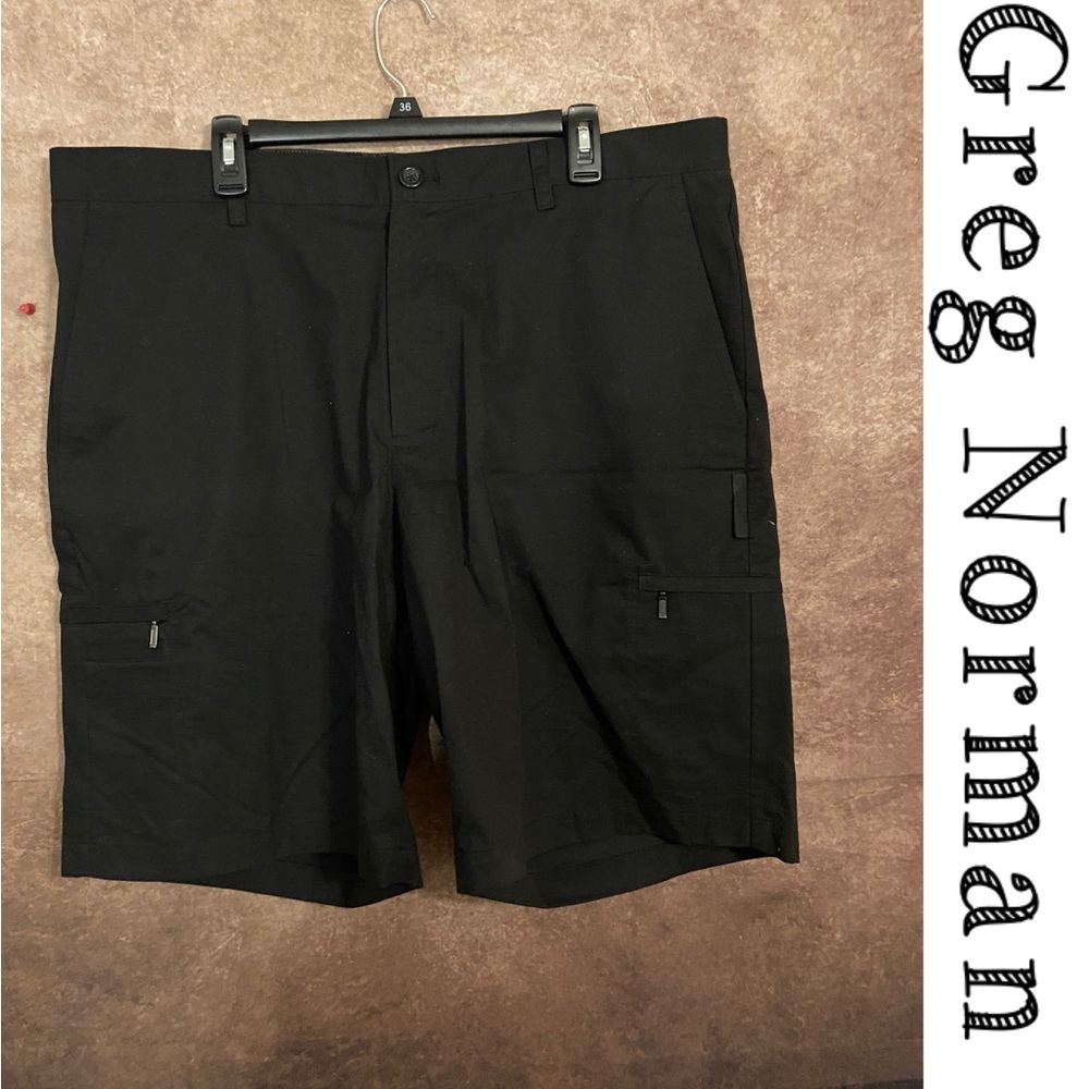 Greg Norman for Tasso Elba~Five Iron~Black men’s golf shorts~size 40~EUC